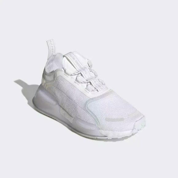 🚨FINAL PRICE🚨NIB. ADIDAS Big Kids NMD V3 J Shoes - Picture 1 of 9